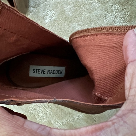 STEVE MADDEN Open Toe Booties. - Picture 9 of 10